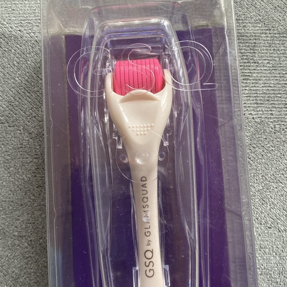 GSQ Glam Squad Micro Facial Roller - Picture 6 of 10